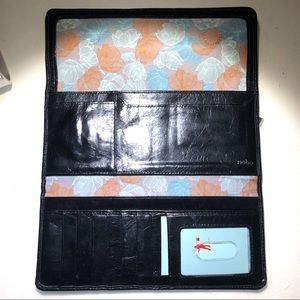 Hobo Sadie Leather Wallet Black